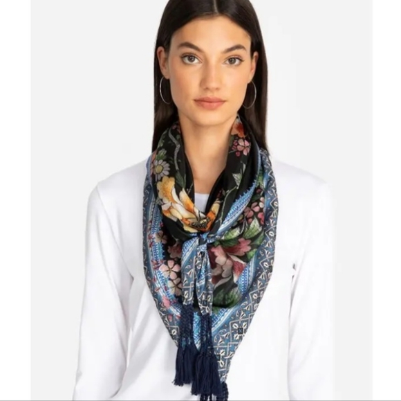 Johnny Was Japanese Scarf - Picture 7 of 10